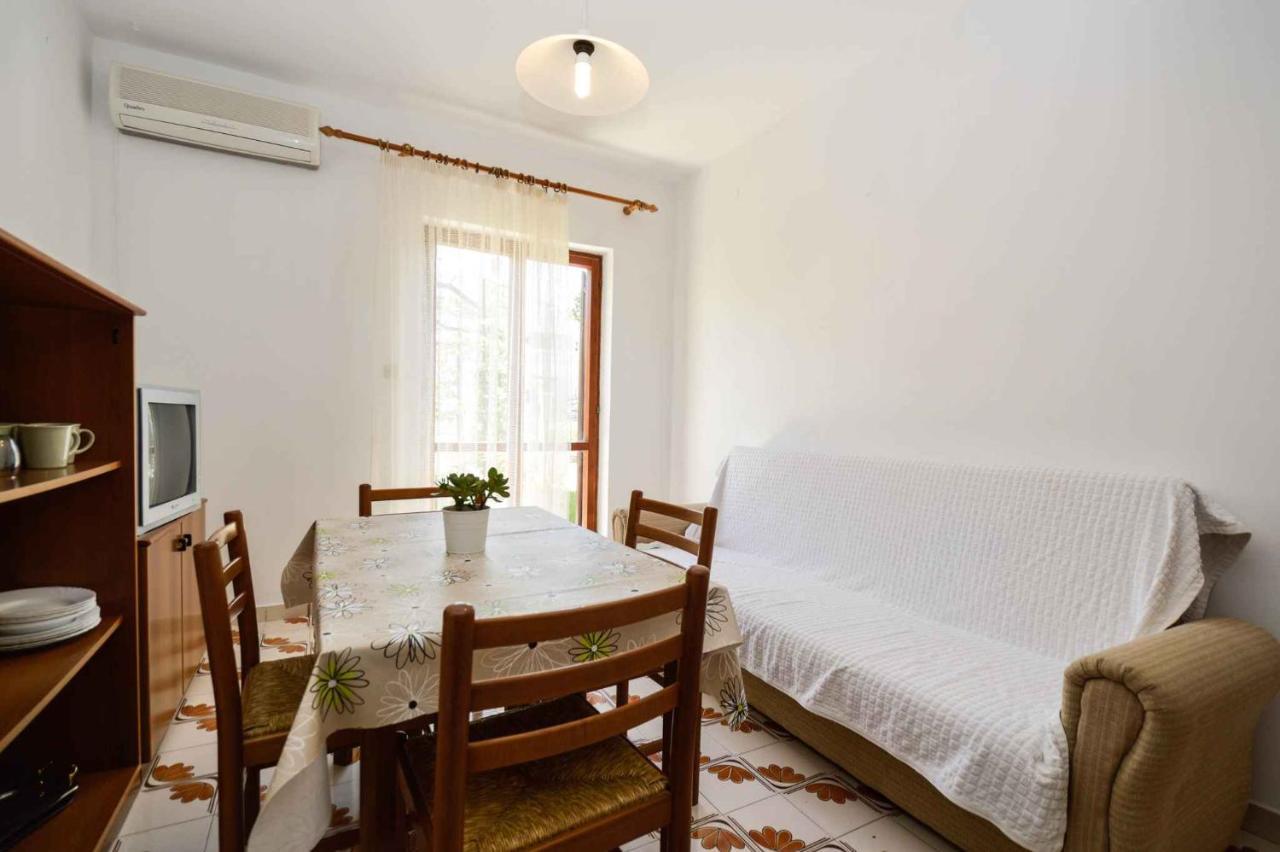 Apartment Silvia By Interhome พูลา ภายนอก รูปภาพ