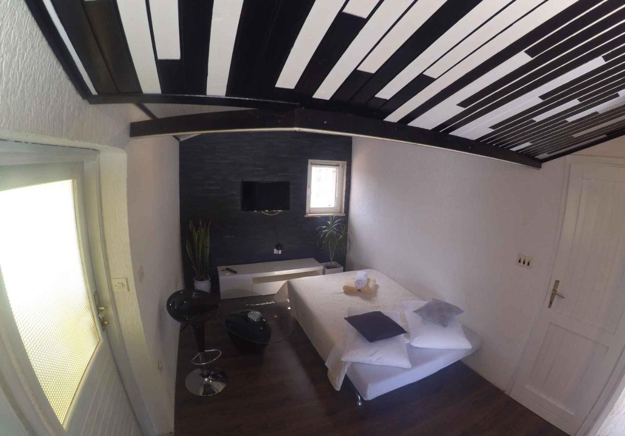Apartment Silvia By Interhome พูลา ภายนอก รูปภาพ