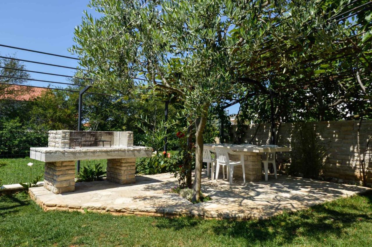 Apartment Silvia By Interhome พูลา ภายนอก รูปภาพ