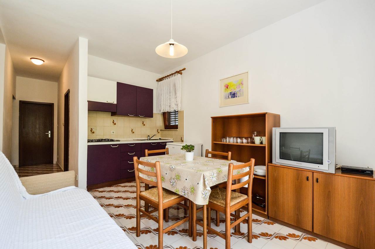 Apartment Silvia By Interhome พูลา ภายนอก รูปภาพ