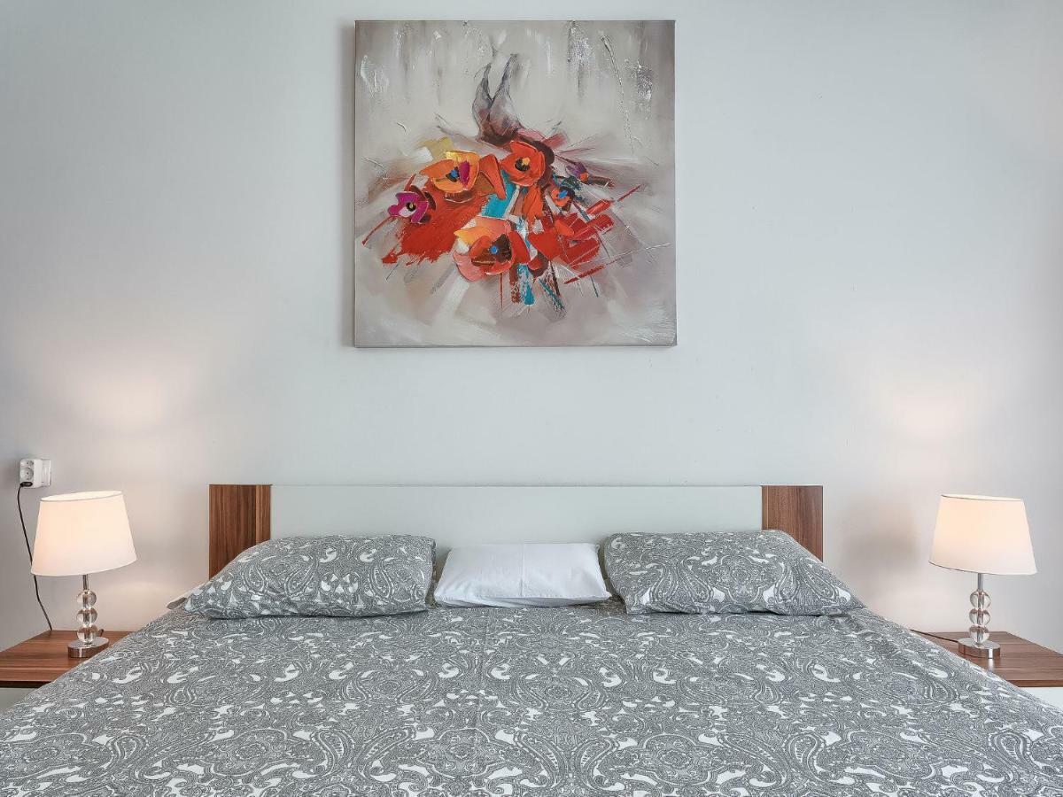 Apartment Silvia By Interhome พูลา ภายนอก รูปภาพ